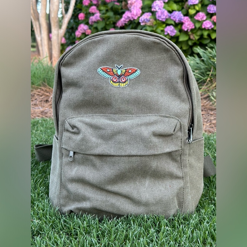 Moth olive / army green medium backpack